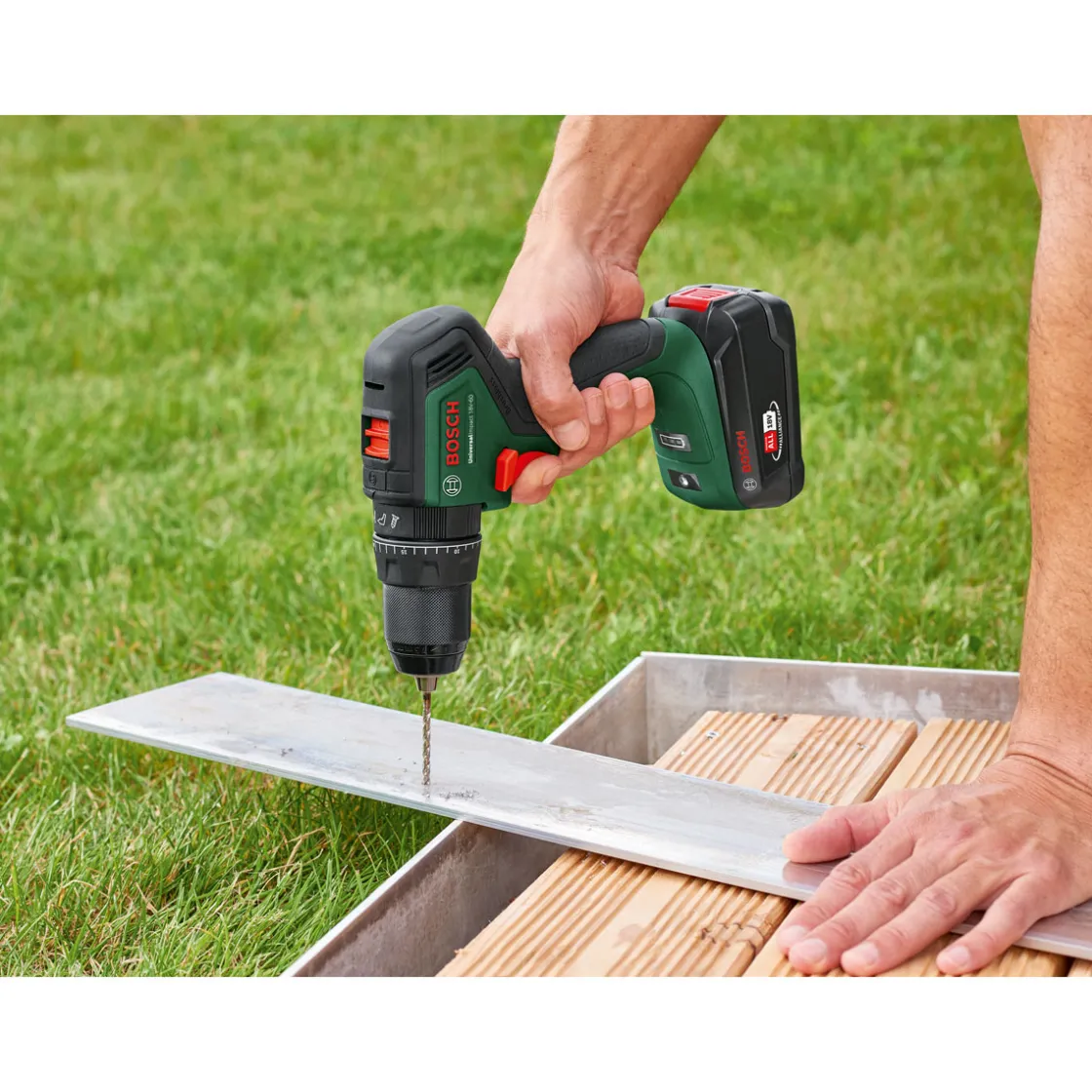 Akku-Schlagbohrschrauber UniversalImpact 18V-60 ^ Bosch Discount