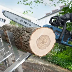 Akku-Kettensäge GKE 18V-40 ^ Bosch Professional Best