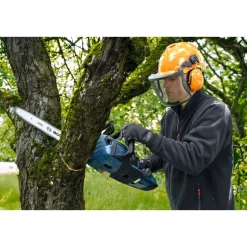 Akku-Kettensäge GKE 18V-40 ^ Bosch Professional Best