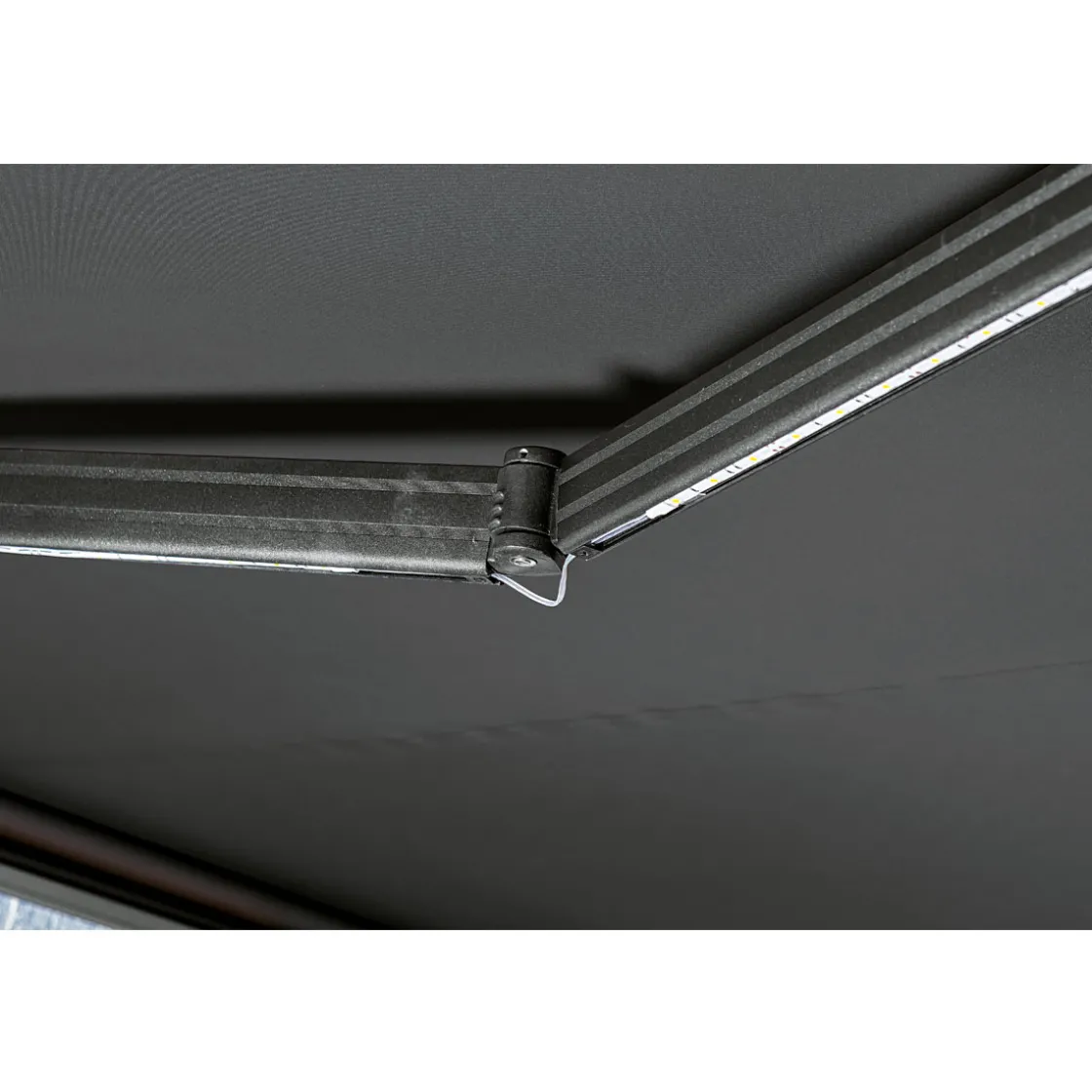 Markise inkl LED-Beleuchtung 400 x cm anthrazit ^ Durabil Best