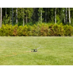 Wirbelsprinkler mit Rädern ^ Fiskars Discount