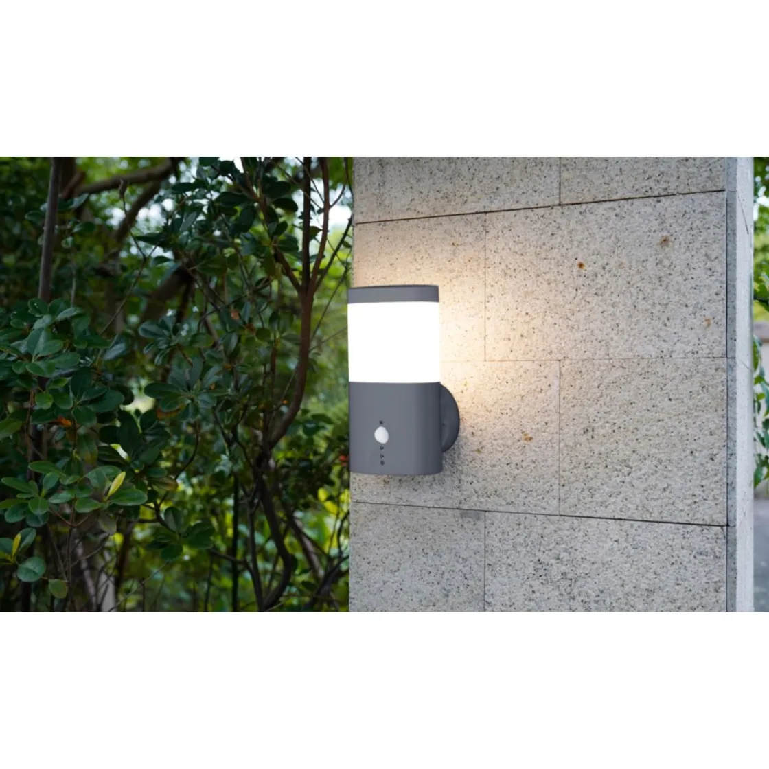 LED-Außenwandleuchte Mira mit Bewegungsmelder grau ^ Flector Garten Outlet