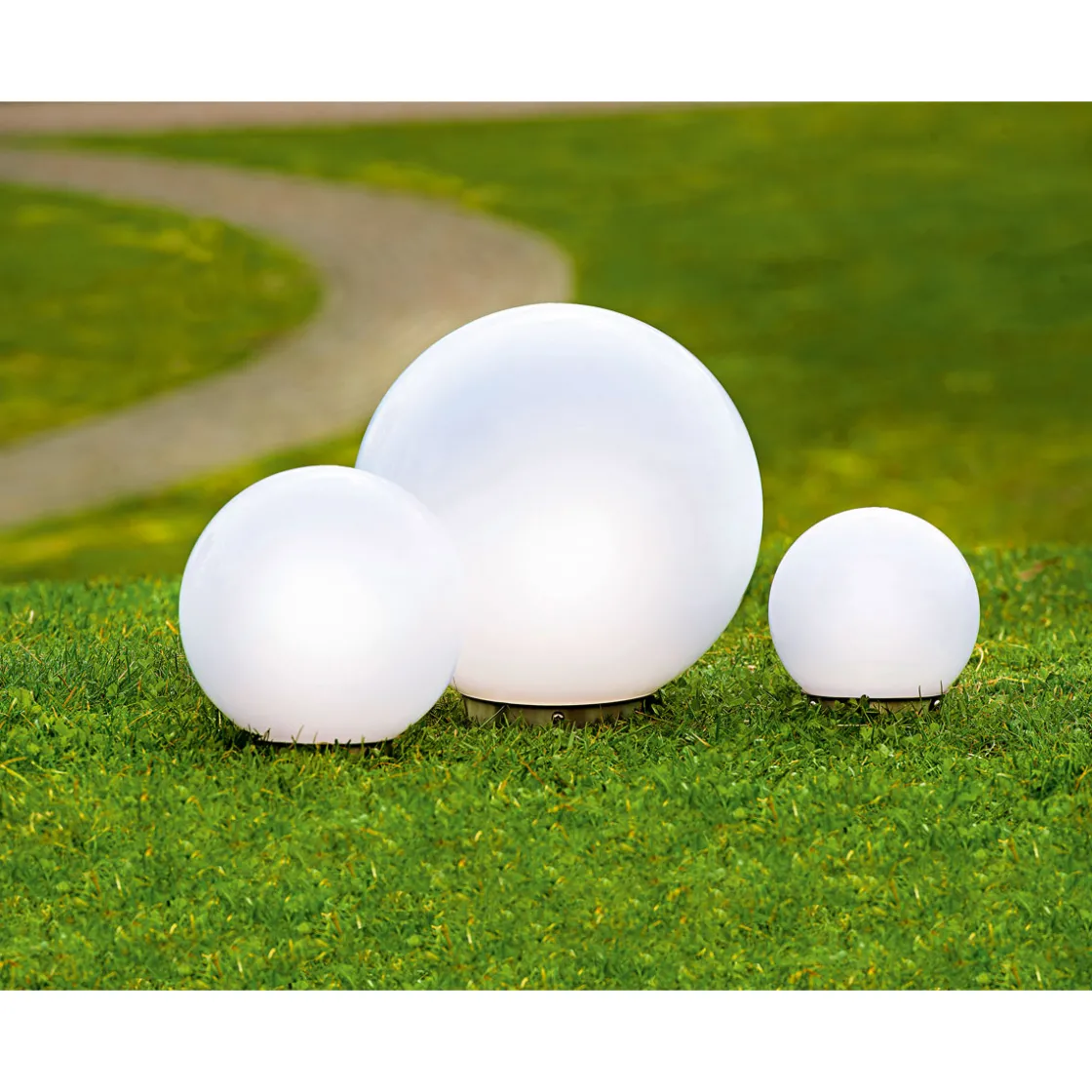 Solar-Kugelleuchte weiß Durchmesser 15 cm ^ Flector Garten Best