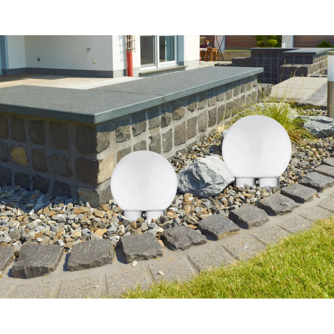 Solar-Kugelleuchte weiß Durchmesser 15 cm ^ Flector Garten Best
