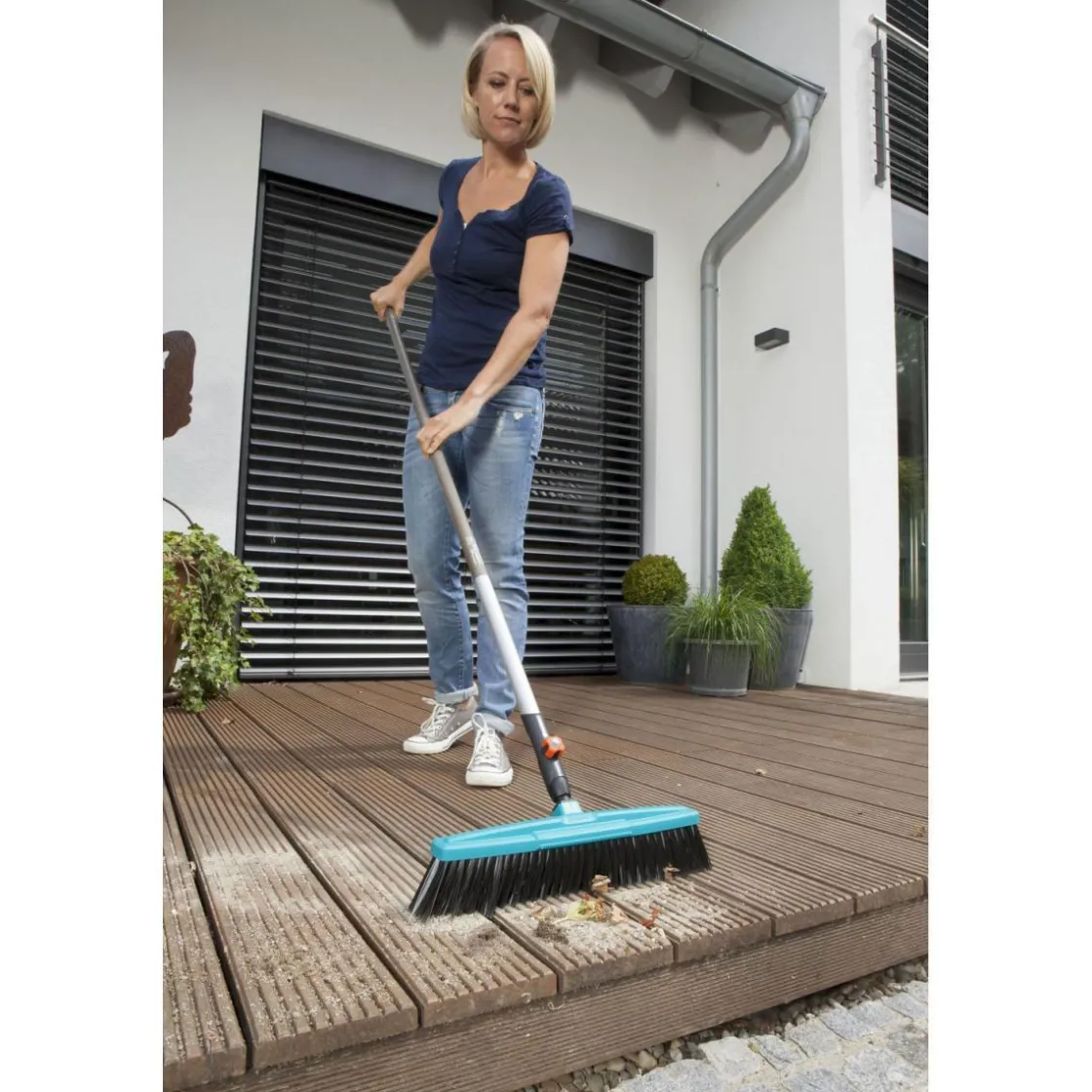 Comisystem-Straßenbesen inkl Holzstiel 130 cm ^ Gardena Best