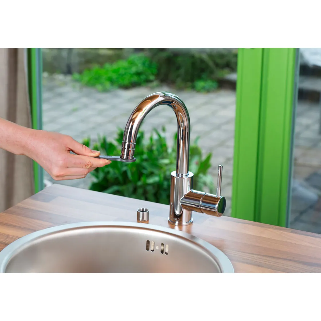 Hahnverbinder für Indoor-Wasserhähne ^ Gardena Clearance