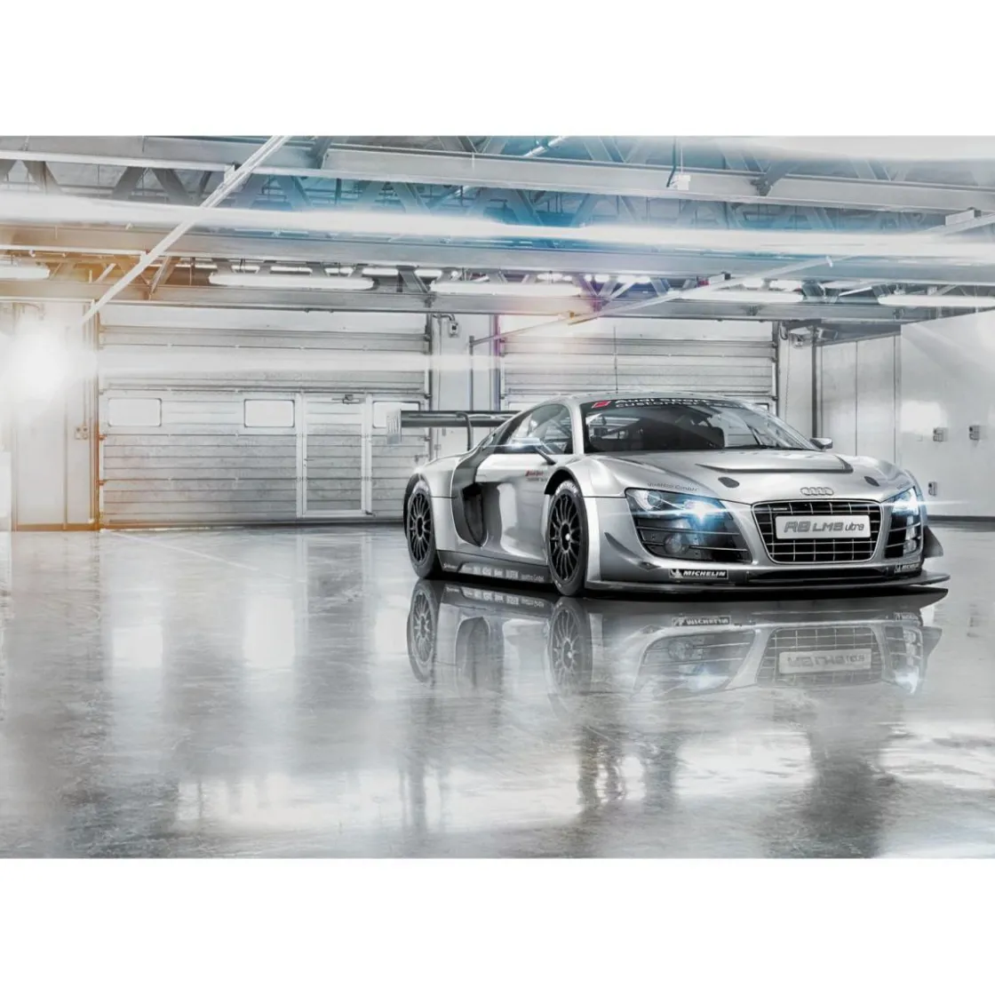 Papier-Fototapete AudiR8 Le Mans 8-teilig 368 x 254 cm ^ Komar Online