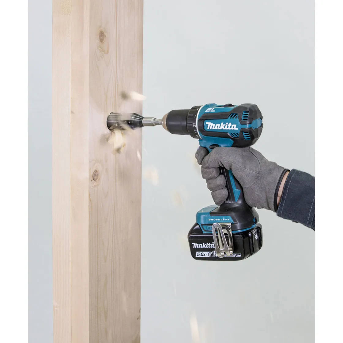 Akku- Bohrschrauber 18V 3,0 Ah inkl. 2 Akkus und Ladegerät ^ Makita Clearance