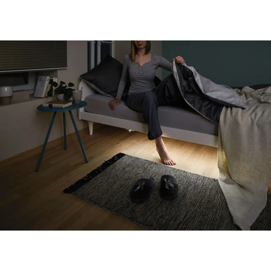 MaxLED 250 Comfort Set Bett 1m Warmweiss2700K Protect Cover IP44 4W 24V Silb ^ Paulmann New