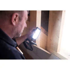 Mobiler LED Akku Strahler CL 4050 MAClip, 3800lm, IP65 ^ Brennenstuhl New