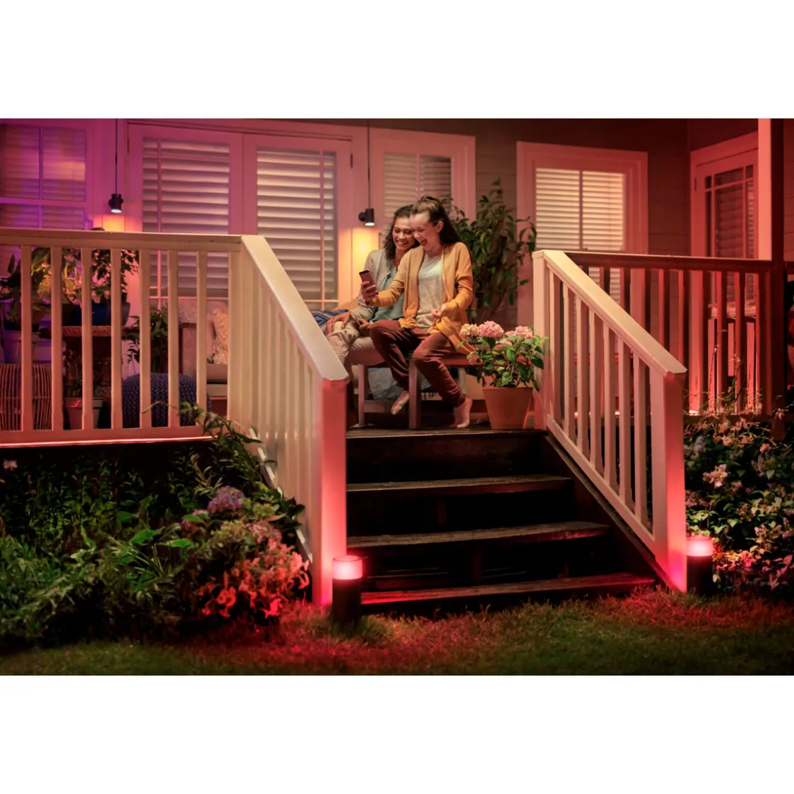 LED-Wegeleuchte Calla schwarz ^ Philips Hue Hot