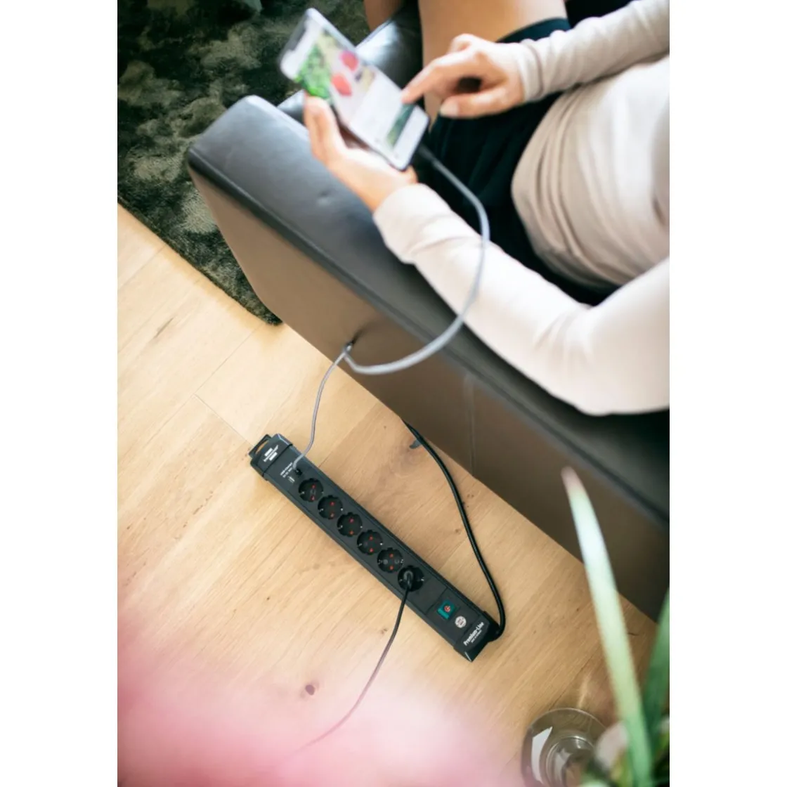 Premium Line 6fach mit USB schwarz 3 mH05VV-F 3G1,5 ^ Brennenstuhl Outlet