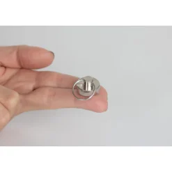 Topfmagnet Neodym Ø 20 mm, mit Schlüsselring Ø 20 mm, silber ^ Suki Hot