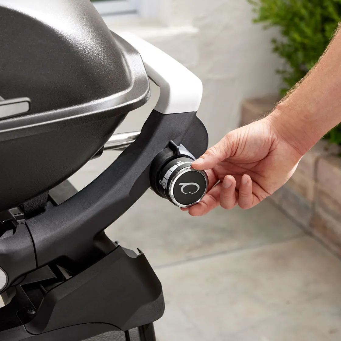 Gasgrill mit Stand Q2200N ^ Weber Best