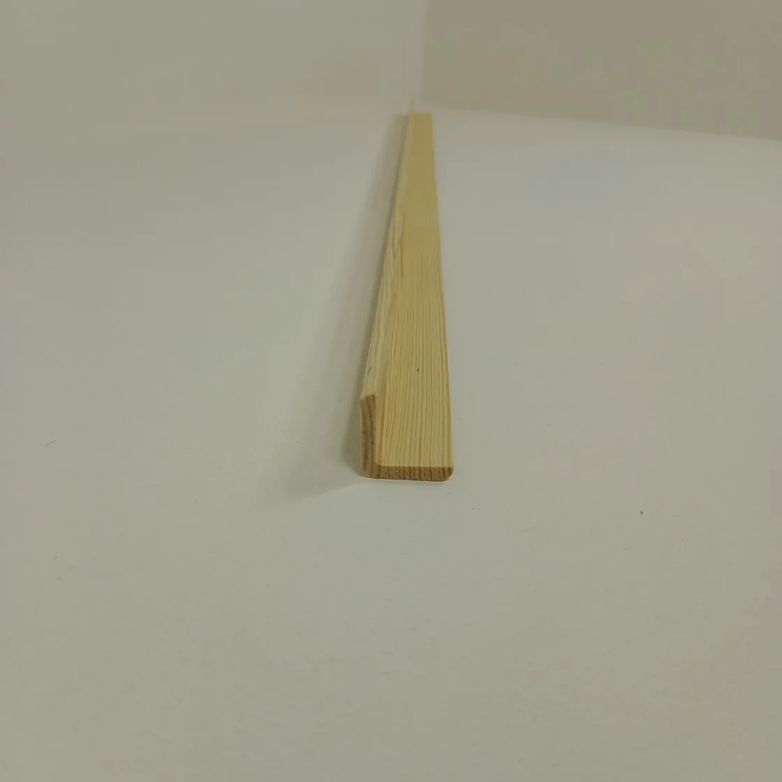 Winkelleiste Nadelholz 28 x 28 x 1000 mm ^ Discount