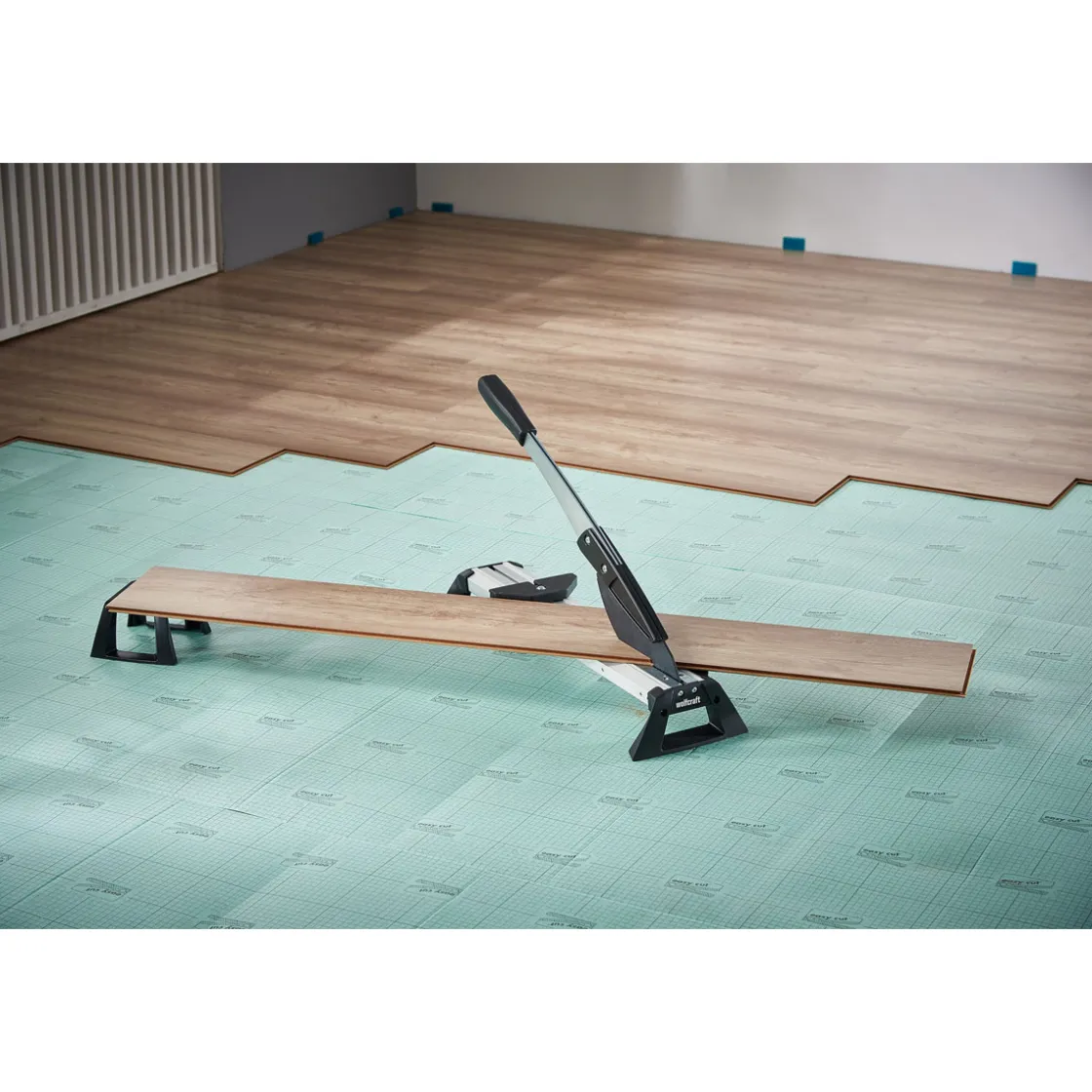 Vinyl- und Laminatschneider VLC 800 ^ Wolfcraft