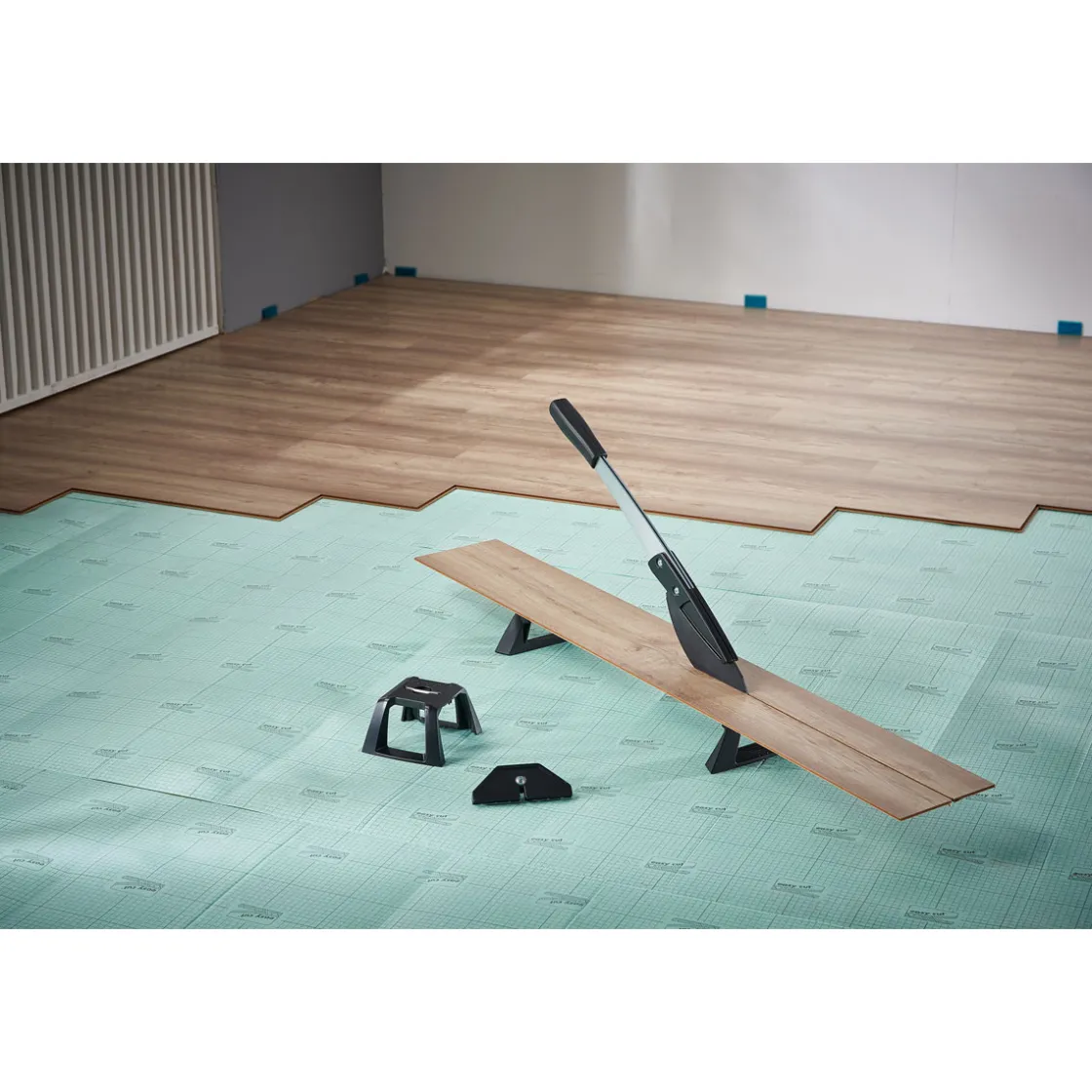 Vinyl- und Laminatschneider VLC 800 ^ Wolfcraft